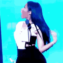 Nickki Minaj Hair Flip GIF - Nickki Minaj Hair Flip Hair GIFs