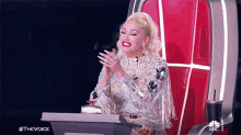 Clapping Gwen Stefani GIF - Clapping Gwen Stefani The Voice GIFs