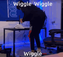 Wiggle GIF - Wiggle GIFs