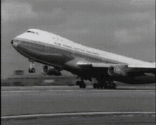747 GIF - 747 GIFs