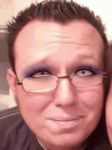 Too Much Makeup Beautiful GIF - Too Much Makeup Beautiful So Pretty GIFs