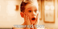 Scared Home GIF - Scared Home Alone GIFs