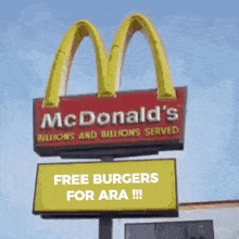 Free Burgers For Ara Kingpollo GIF - Free Burgers For Ara Kingpollo Kingpoiio GIFs