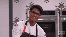 Listening Top Chef GIF - Listening Top Chef Thinking GIFs
