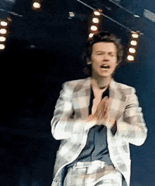 Harry Styles Handsome GIF - Harry Styles Handsome Catching Things GIFs