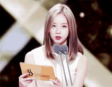 Hyeri Korean GIF - Hyeri Korean Award GIFs