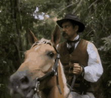 Horseback Riding Horse GIF - Horseback Riding Horse Travelling GIFs