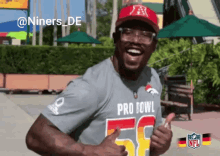 Thumbs Up Pro GIF - Thumbs Up Pro Bowl GIFs