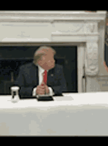 Donald Trump Listening GIF - Donald Trump Listening President GIFs
