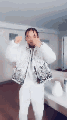 Shake It Swae Lee GIF - Shake It Swae Lee Put Your Hands Up GIFs