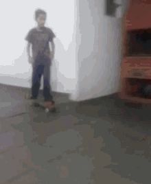 Lucas Skate GIF - Lucas Skate GIFs