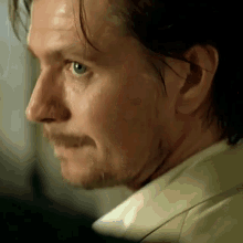Everyone Gary Oldman GIF - Everyone Gary Oldman Leon The Professional GIFs