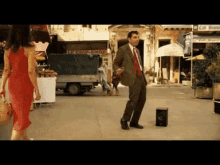 Street Dancing - Mr. Bean GIF - Mr Bean Street Dancing GIFs