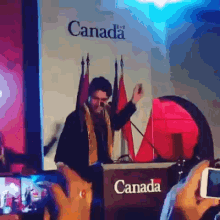 Justin Trudeau Dancing GIF - Justin Trudeau Dancing Woke GIFs