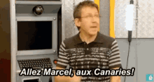 Allez Marcel, Aux Canaries ! GIF - Jamy Gourmaud Cest Pas Sorcier GIFs
