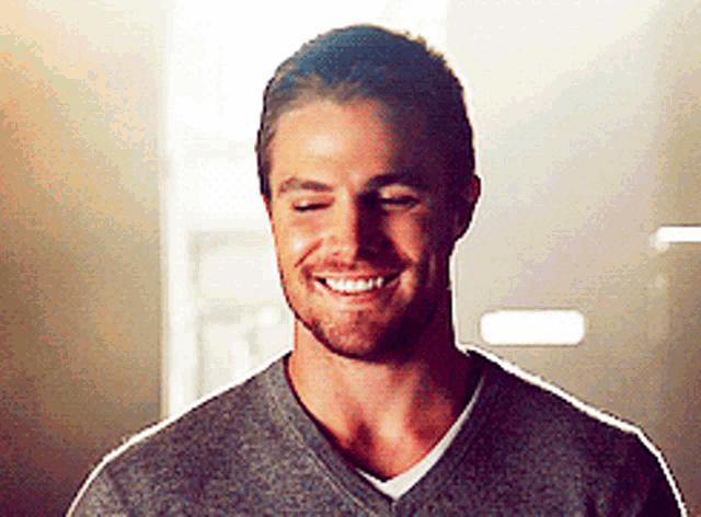 Stephen Amell Oliver Queen GIF - Stephen Amell Oliver Queen Arrow GIFs