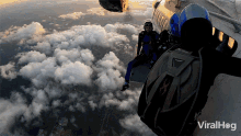 Sky Diving Viralhog GIF - Sky Diving Viralhog Jumping GIFs