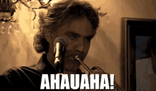 Andrea Bocelli Ridere Rido Ride Tromba Ahauhau Ahaha GIF - Laugh Laughing Trumpet GIFs