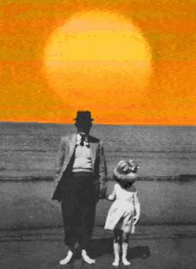 Sunset Father And Daughter GIF - Sunset Father And Daughter Monkas GIFs