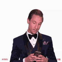 Texting Ivan GIF - Texting Ivan Married At First Sight GIFs