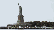 Mete özgürlük Heykeli GIF - Mete özgürlük Heykeli Sana Girsin GIFs
