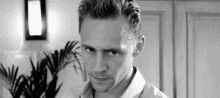 Tom Hiddleston Serious GIF - Tom Hiddleston Serious Staring GIFs