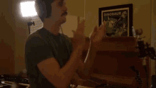 Clapping Applause GIF - Clapping Applause Well Done GIFs