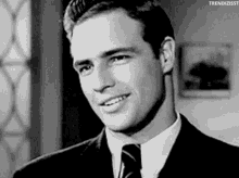 Marlon Brando Smile GIF - Marlon Brando Smile Handsome GIFs