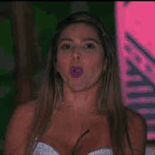 Nadja Pessoa GIF