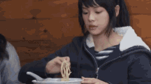 Bnk48 Eating Noodles GIF - Bnk48 Eating Noodles Cherprang Bnk48 GIFs
