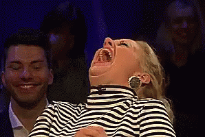 Barbara Schöneberger Lacht GIF - Barbara Schöneberger Lol Haha GIFs