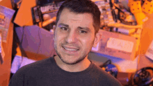 Doesnt Look Right Rerez GIF - Doesnt Look Right Rerez Im Worried GIFs