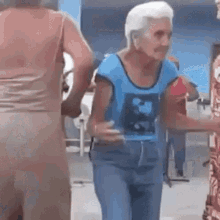 Tomeika Williams Dancing Grandmas GIF - Tomeika Williams Dancing Grandmas GIFs