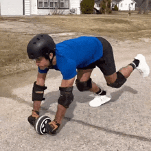 Ab Rolling While Running Daniel Labelle GIF - Ab Rolling While Running Daniel Labelle Ab Roller Exercise GIFs