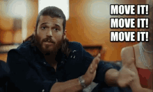 Erkenci Kus Move It GIF - Erkenci Kus Move It Get Moving GIFs