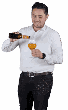 Cafe Local Beer GIF - Cafe Local Beer Pour GIFs