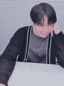 Heeseung Heeseung Laugh GIF - Heeseung Heeseung Laugh Heeseung Laughing GIFs