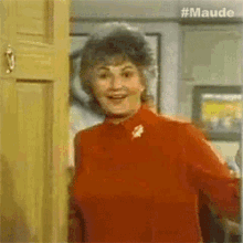 Smiling Maude Findlay GIF - Smiling Maude Findlay Maude GIFs
