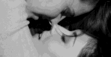 Kisses Mila Kunis GIF - Kisses Mila Kunis Kissing GIFs