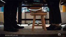 Stand On A Stool Zoey GIF - Stand On A Stool Zoey Simon GIFs