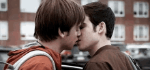 rise simon gay kiss spring