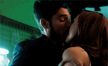 Seth Kissing Sonja I Have Indeed Missed This GIF - Seth Kissing Sonja I Have Indeed Missed This Seth Gecko GIFs