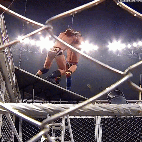 WWE RAW 323 DESDE LA RAZA SUPERIOR: CIUDAD DE MÉXICO  Adam-cole-johnny-gargano