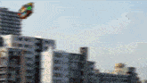 a blurred image of a city with a few buildings
