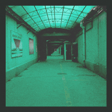 an empty hallway with a sign on the wall that says ' chinese ' on it