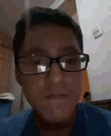 Miradas Selfie GIF - Miradas Selfie Glasses GIFs