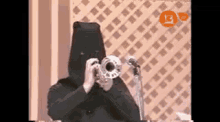 Chacal Joven Tocando La Trompeta GIF - Chacal Fuera Trompeta GIFs