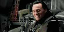 Tom Hiddleston Loki GIF - Tom Hiddleston Loki Thumbs Up GIFs