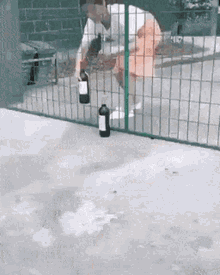 Wine Fence GIF - Wine Fence Kid GIFs