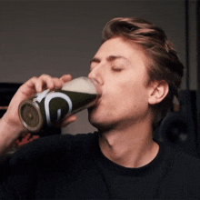 Drinking Jordan Orme GIF - Drinking Jordan Orme Bottoms Up GIFs